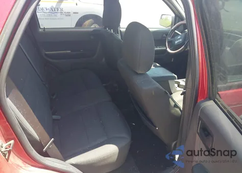 2012 Ford Escape Xlt z USA, uszkodzony, nr VIN 1FMCU9DG2CKC22752